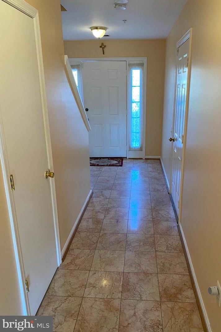 276 Amberleigh Dr, Silver Spring, MD 20905