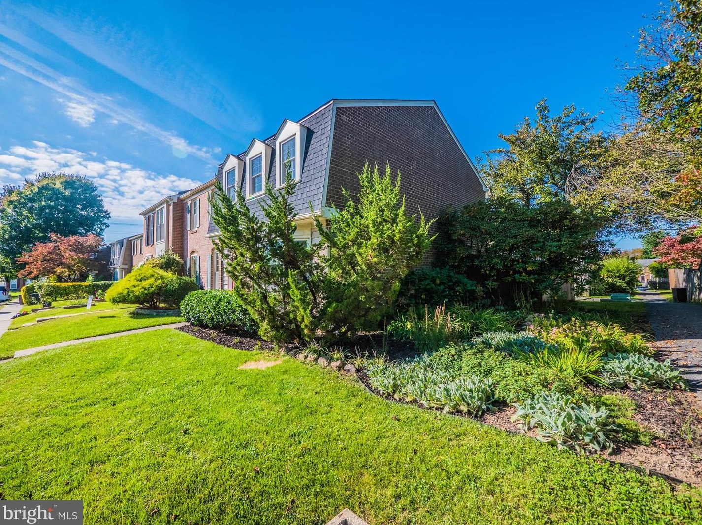 20018 Spur Hill Dr, Gaithersburg, MD 20886-1422