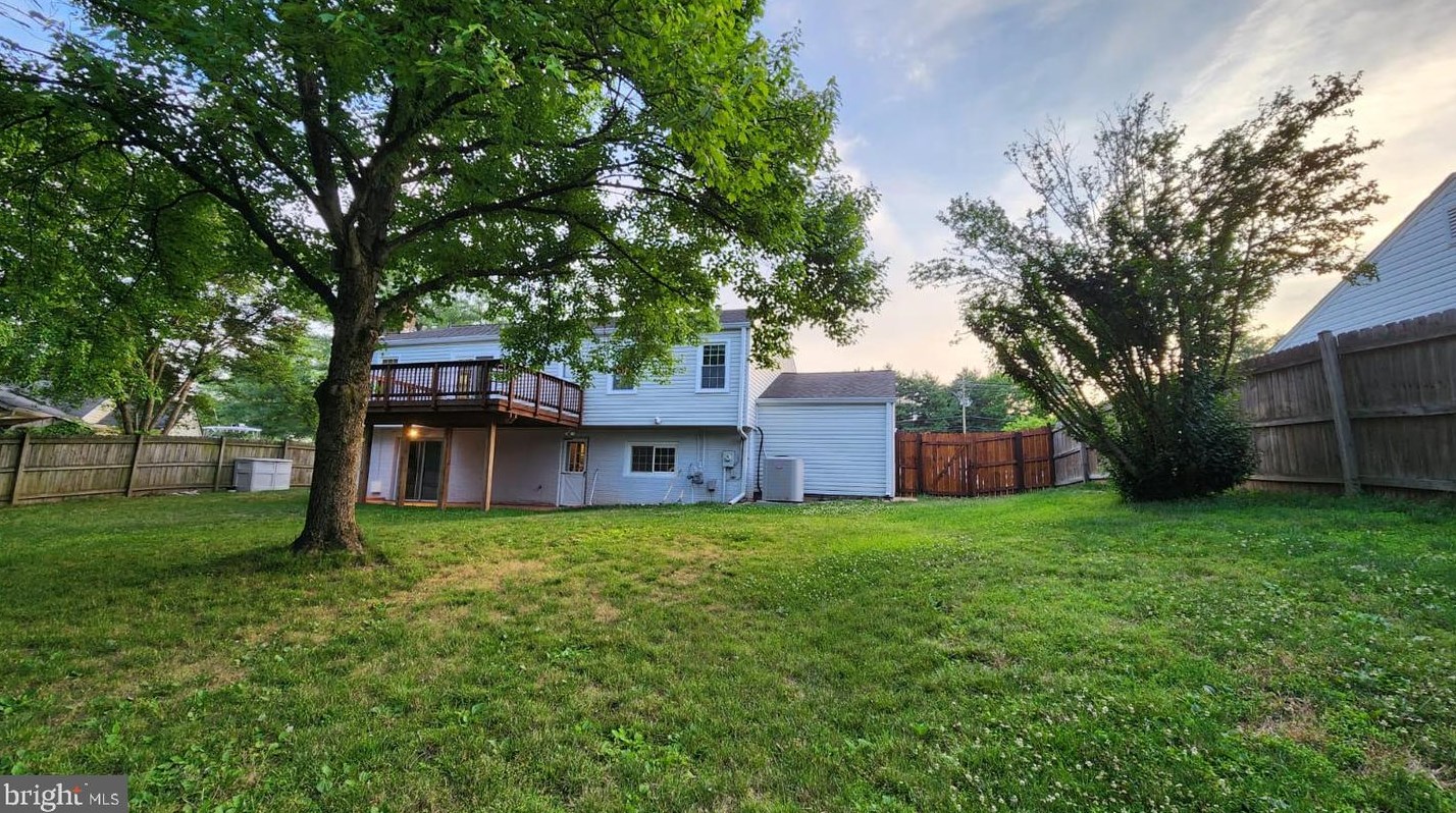 5 Apricot Ct, Gaithersburg MD  20878-2326 exterior