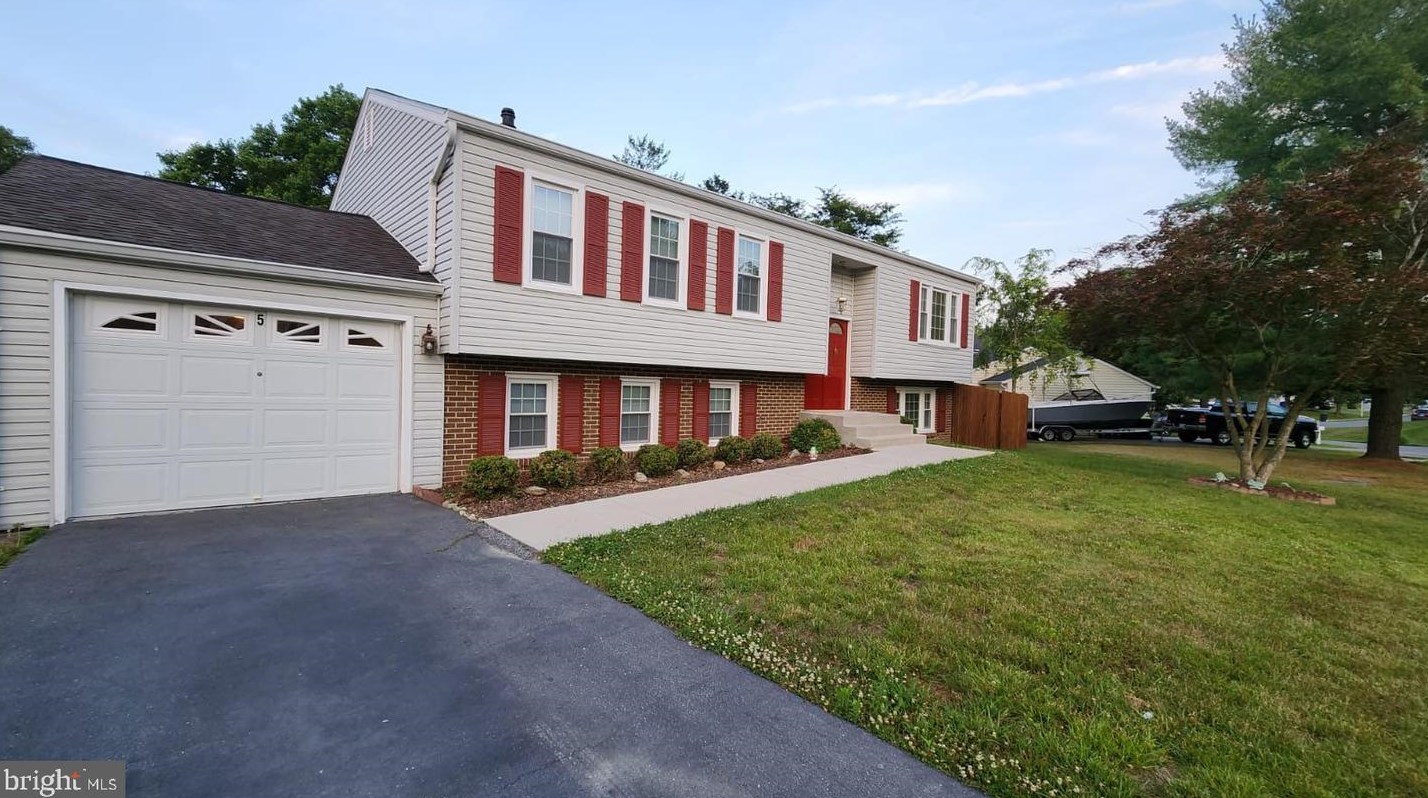 5 Apricot Ct, Gaithersburg MD  20878-2326 exterior