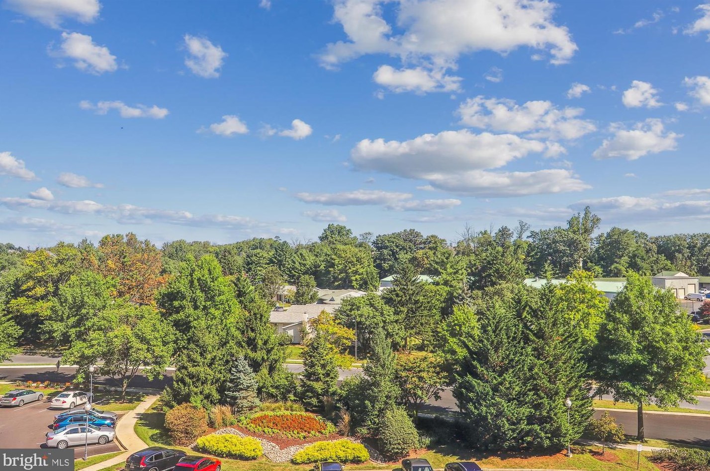 3210 N Leisure World Blvd #407, Silver Spring, MD 20906