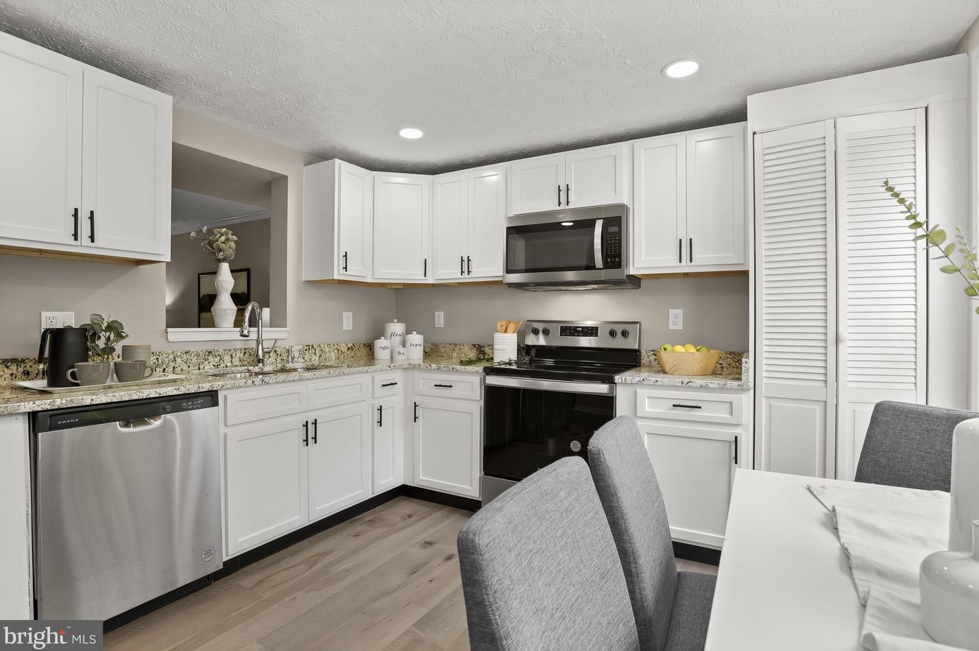 7300 Torran Rocks Way, Gaithersburg, MD 20879-4756