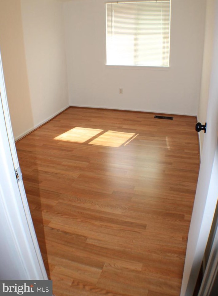 10008 Wedge Way, Gaithersburg MD 20886-1351 exterior