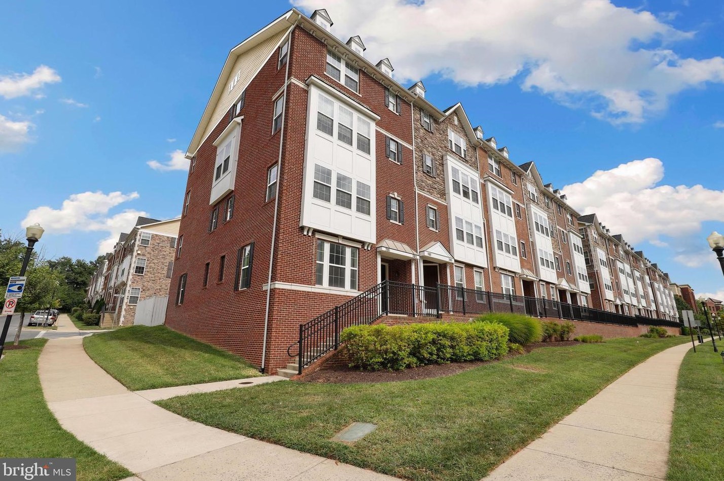 701 Cobbler Pl, Gaithersburg, MD 20877-6360