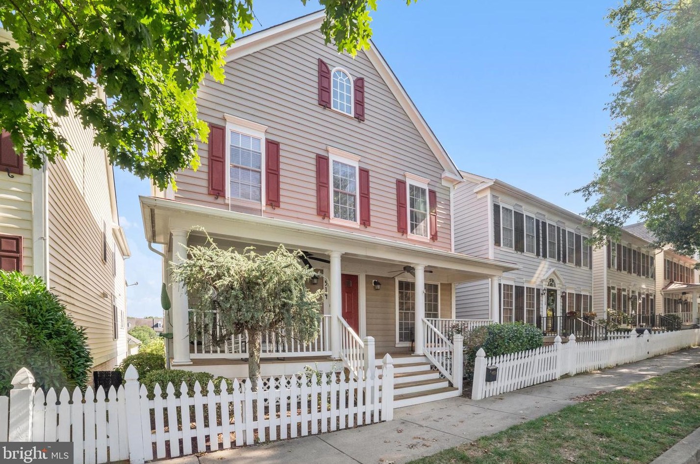 514 Leaning Oak St, Gaithersburg, MD 20878-2186