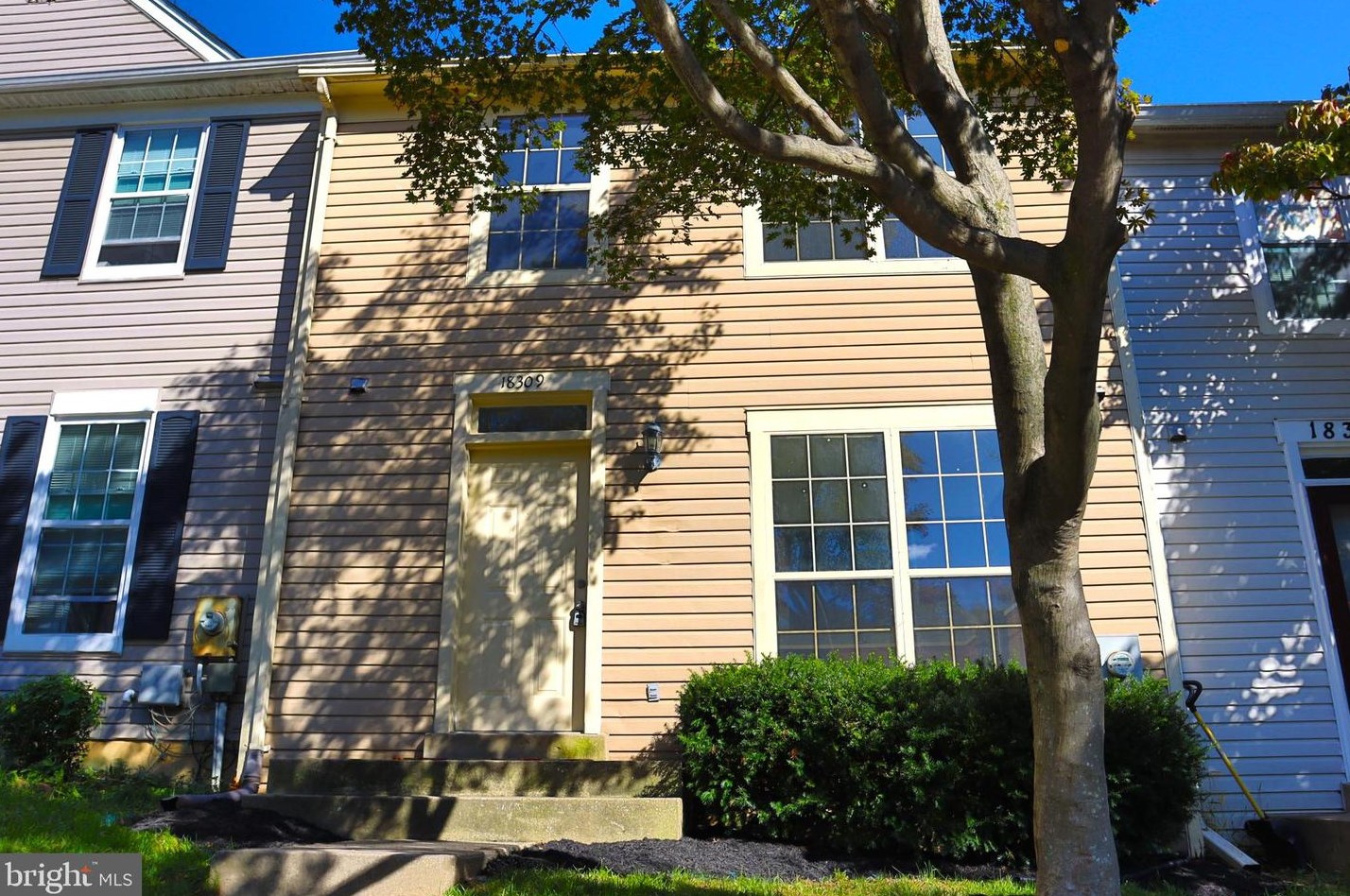 18309 Honeylocust Cir, Gaithersburg, MD 20879-5207