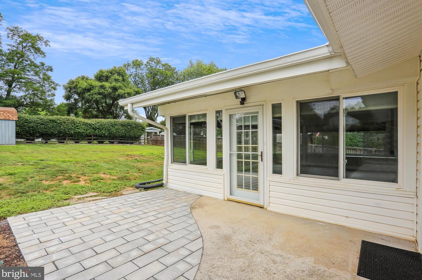 24404 Welsh Rd, Gaithersburg MD  20882-3934 exterior