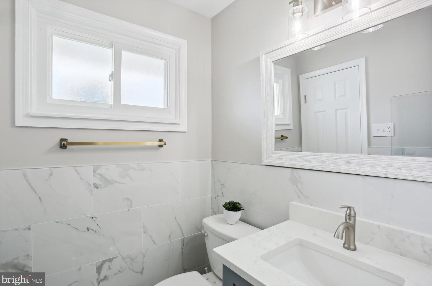 24404 Welsh Rd, Gaithersburg MD  20882-3934 exterior