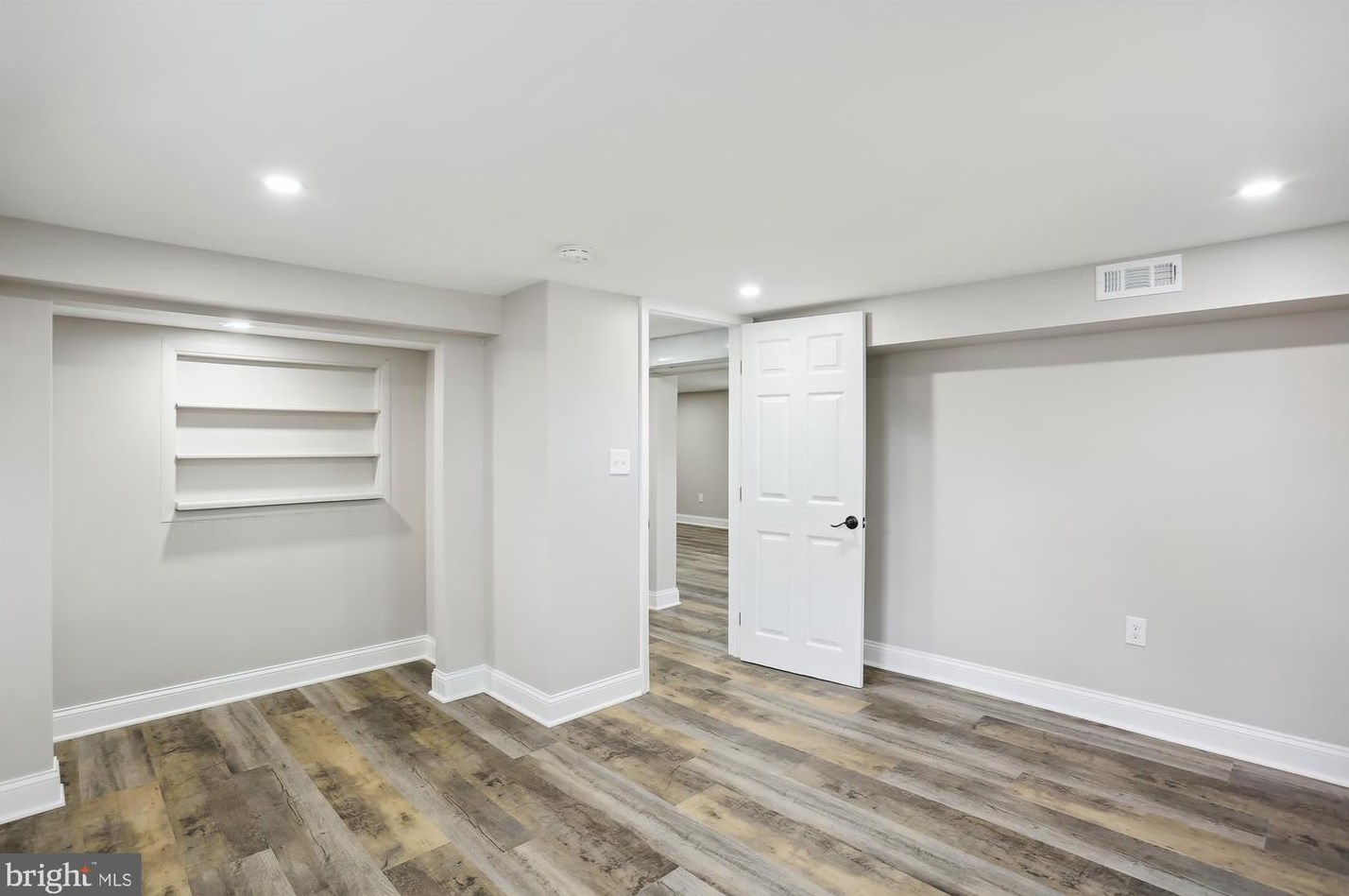 24404 Welsh Rd, Gaithersburg MD  20882-3934 exterior