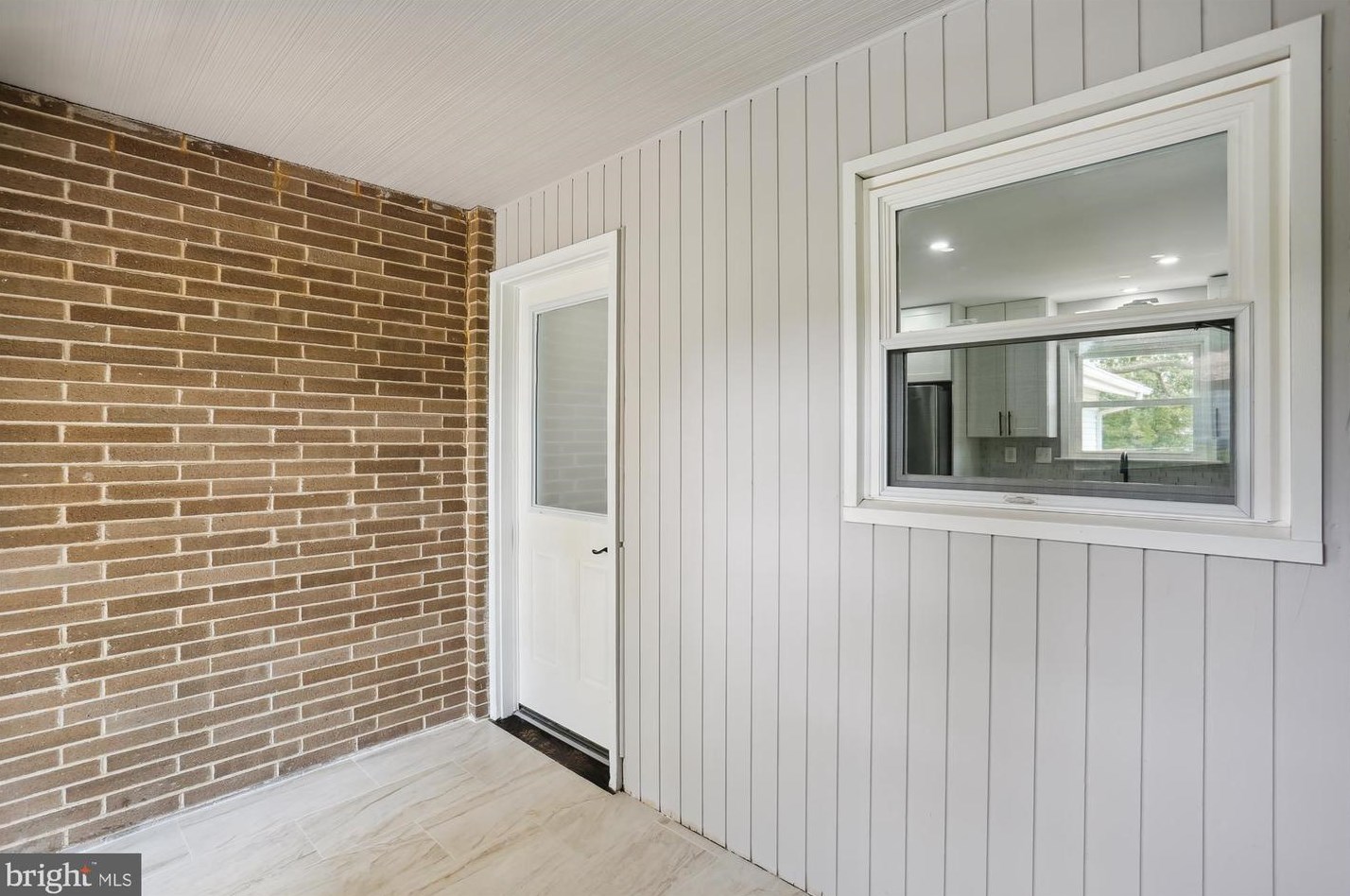 24404 Welsh Rd, Gaithersburg MD  20882-3934 exterior