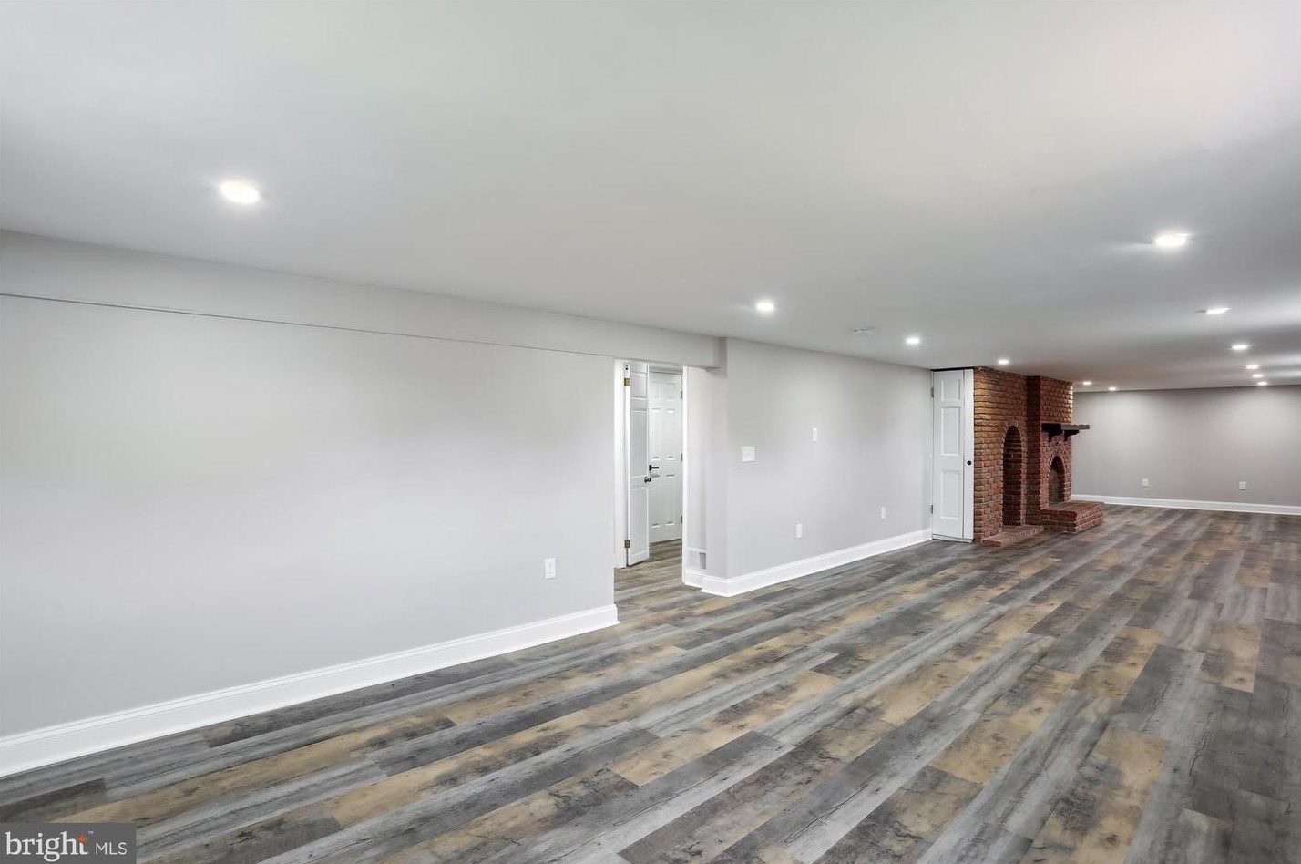 24404 Welsh Rd, Gaithersburg MD  20882-3934 exterior