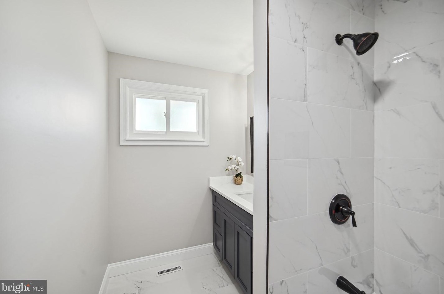 24404 Welsh Rd, Gaithersburg MD  20882-3934 exterior