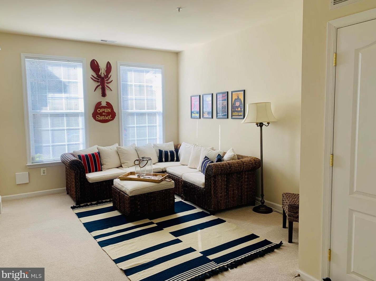 9823 Darcy Forest Dr, Silver Spring, MD 20910