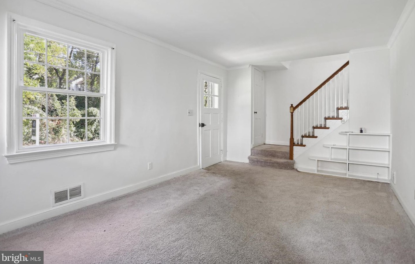 1906 Everest St, Silver Spring, MD 20902