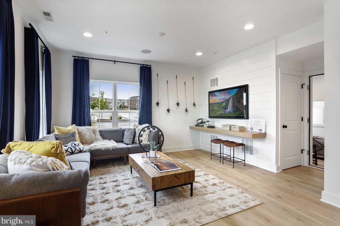 23903 Burdette Forest Rd, Clarksburg MD  20871-4467 exterior