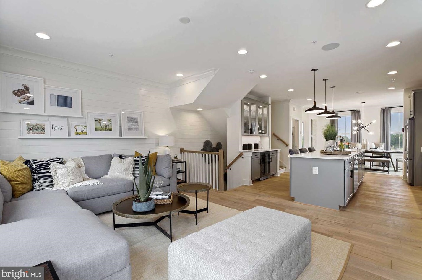 23903 Burdette Forest Rd, Clarksburg MD  20871-4467 exterior