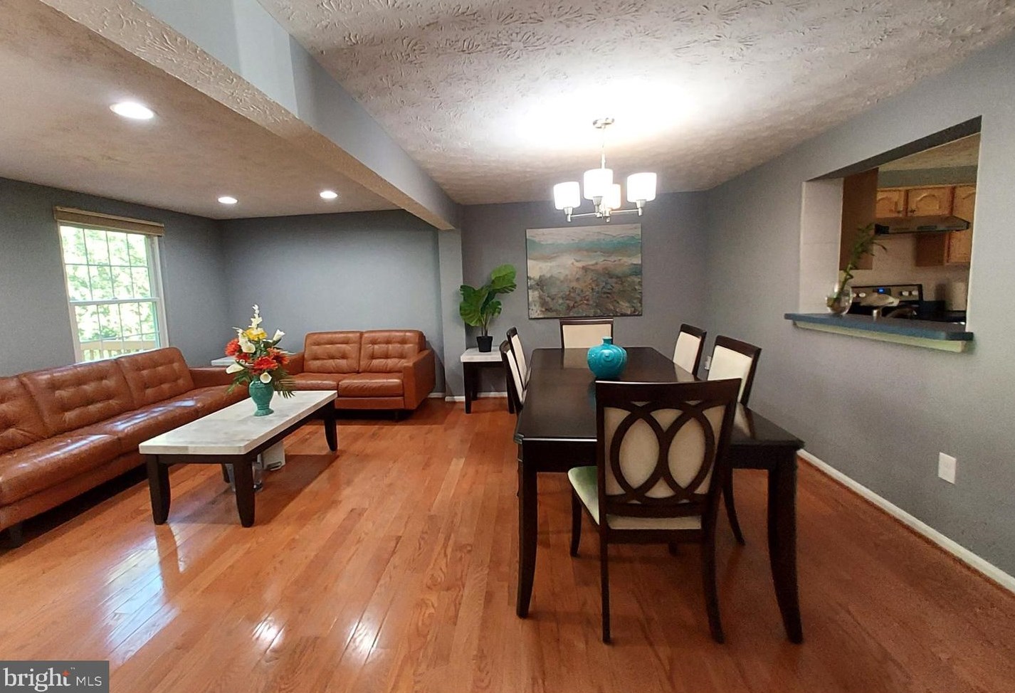 722 Clifftop Dr, Gaithersburg, MD 20878-2922