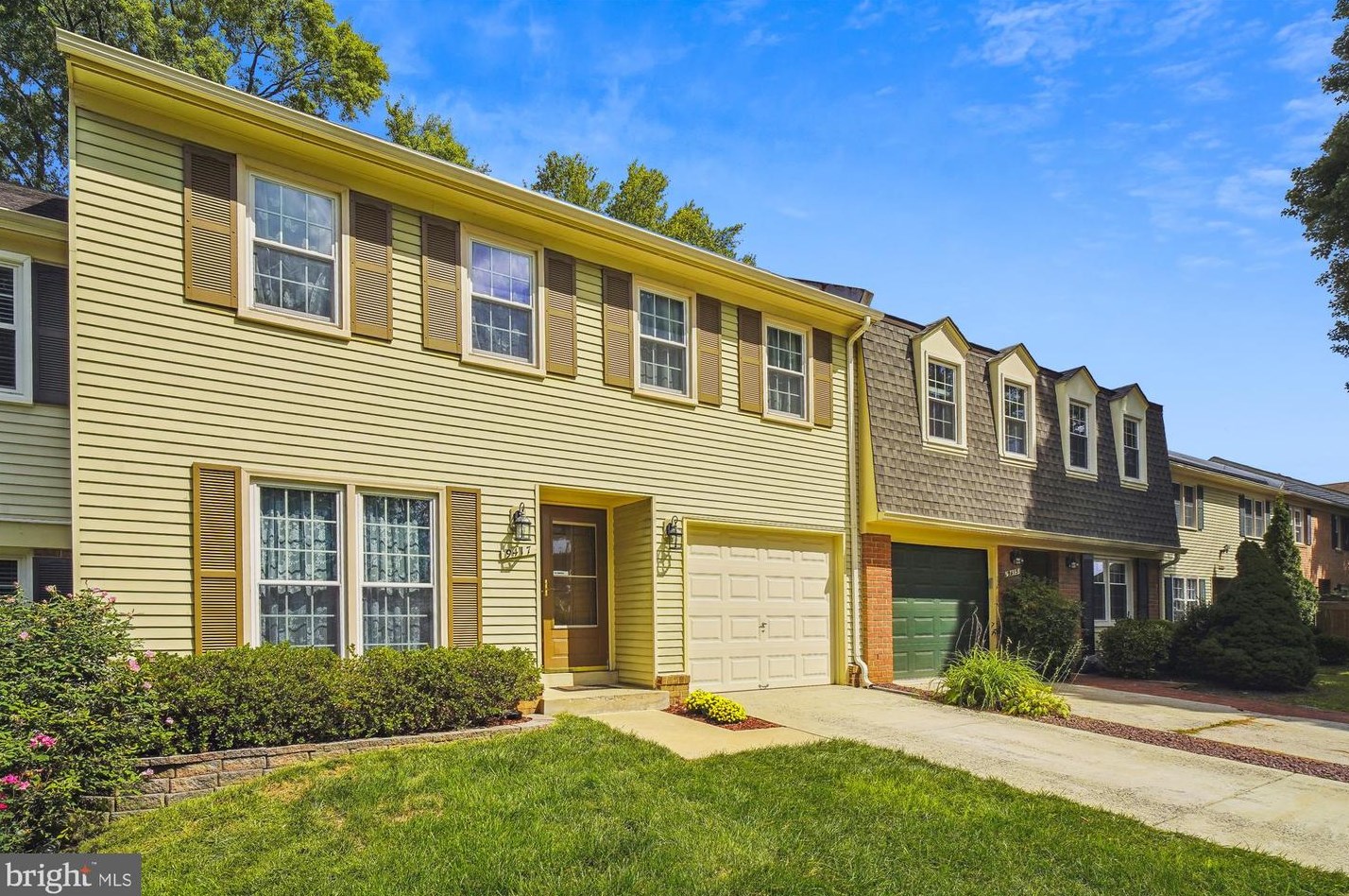 9417 Eagleton Ln, Gaithersburg, MD 20886-1242