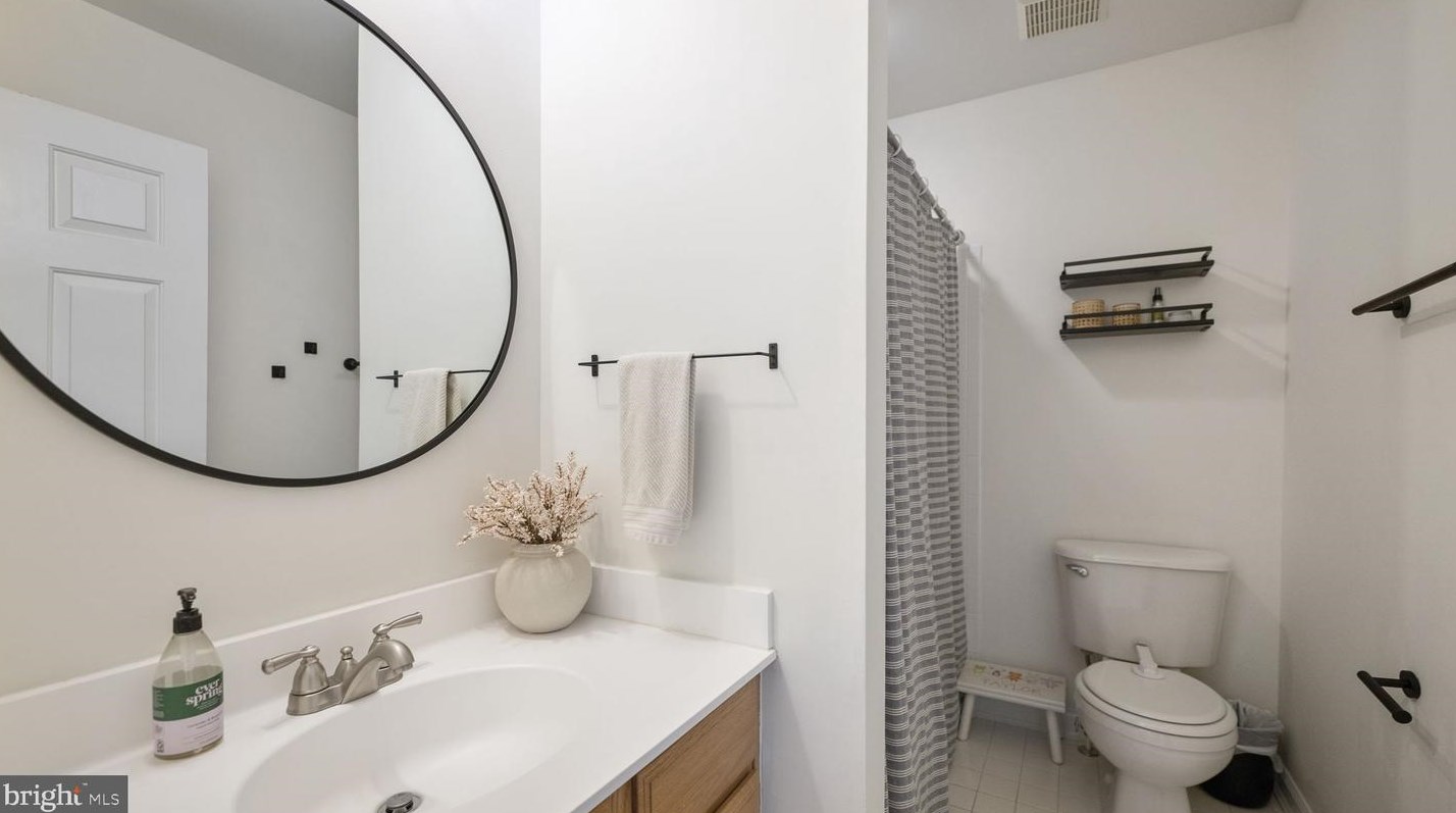 23618 General Store Dr, Clarksburg MD 20871-4322 exterior