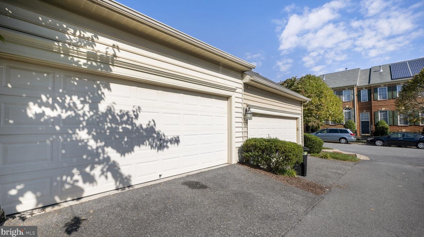 23618 General Store Dr, Clarksburg MD 20871-4322 exterior