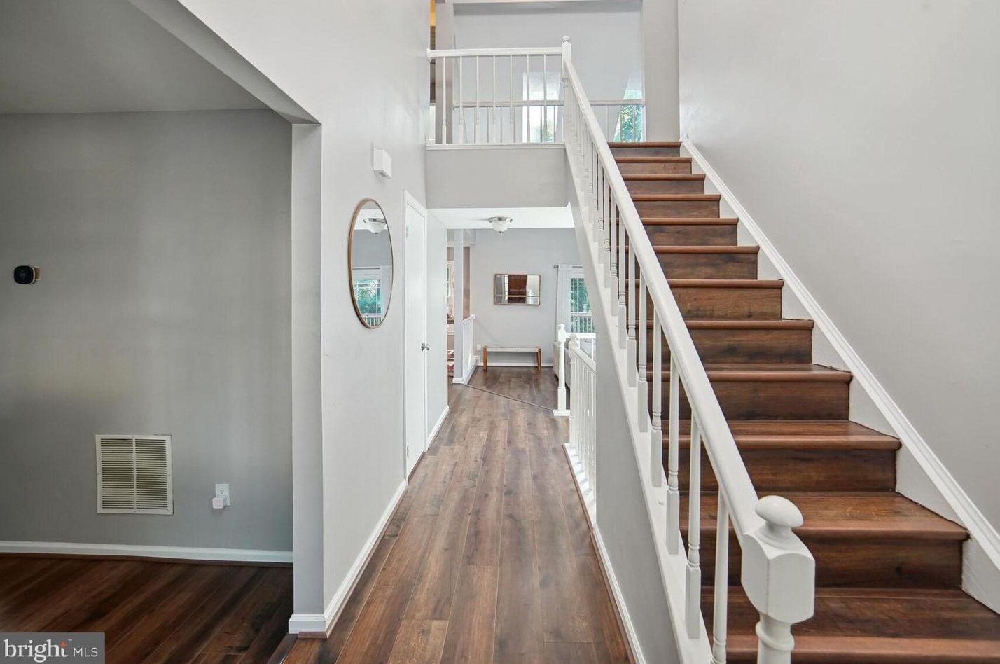 9848 Mainsail Dr, Gaithersburg, MD 20879-1139