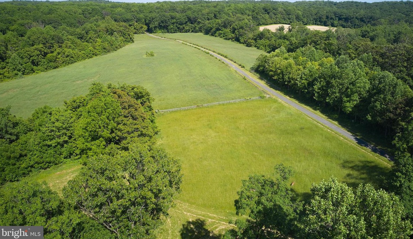 21050 Big Woods Rd, Comus, MD 20842