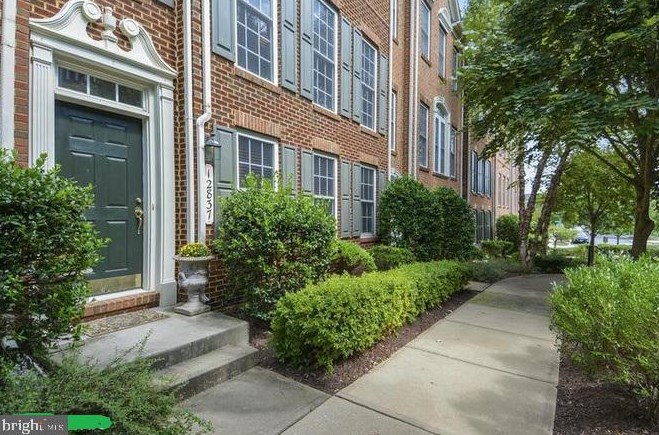 12837 Murphy Grove Ter, Clarksburg MD  20871-4318 exterior