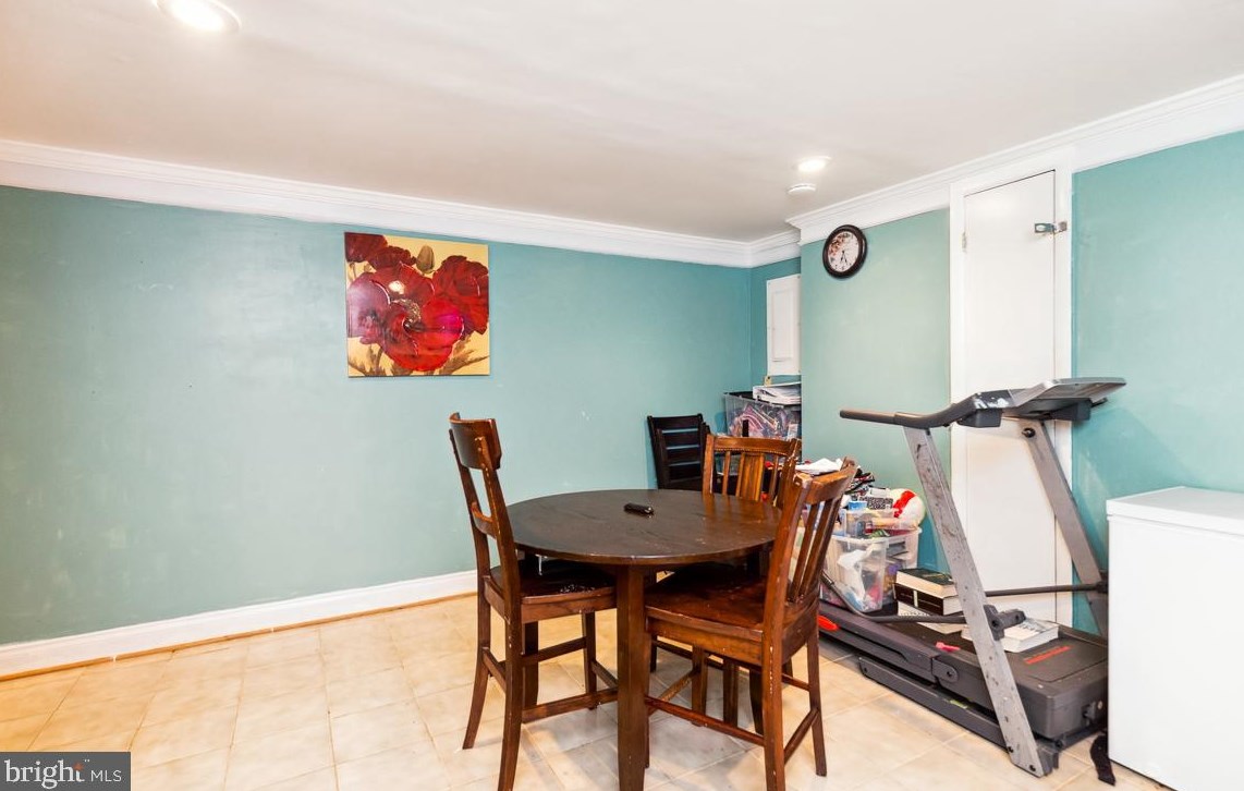 10317 Ridgeline Dr, Gaithersburg MD  20886-3007 exterior