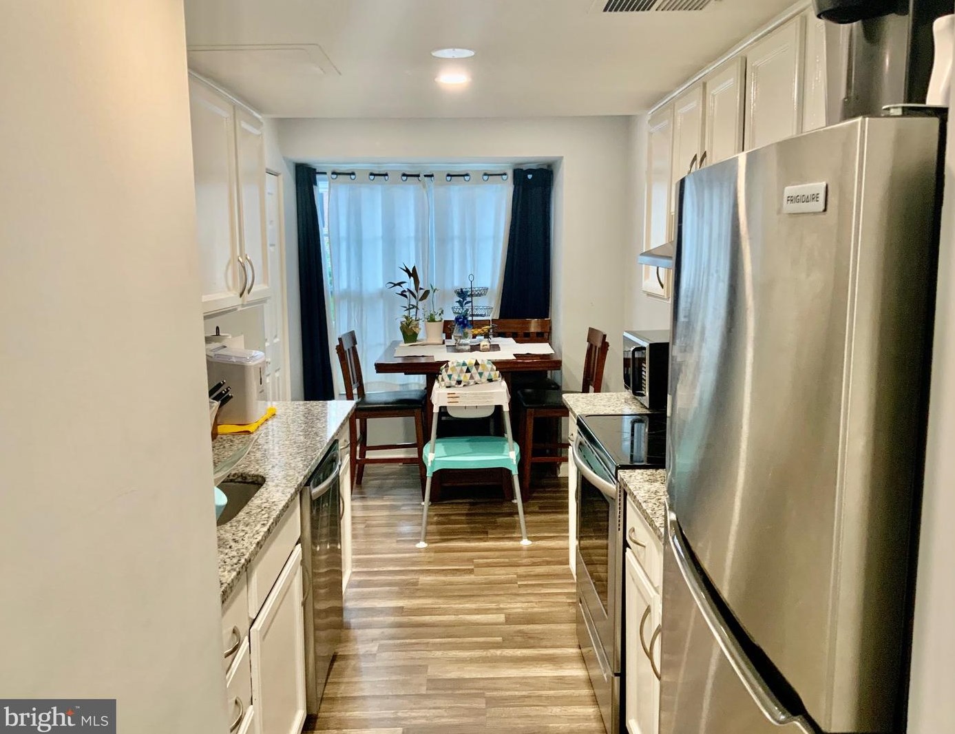 19942 Spur Hill Dr, Gaithersburg, MD 20886-1421