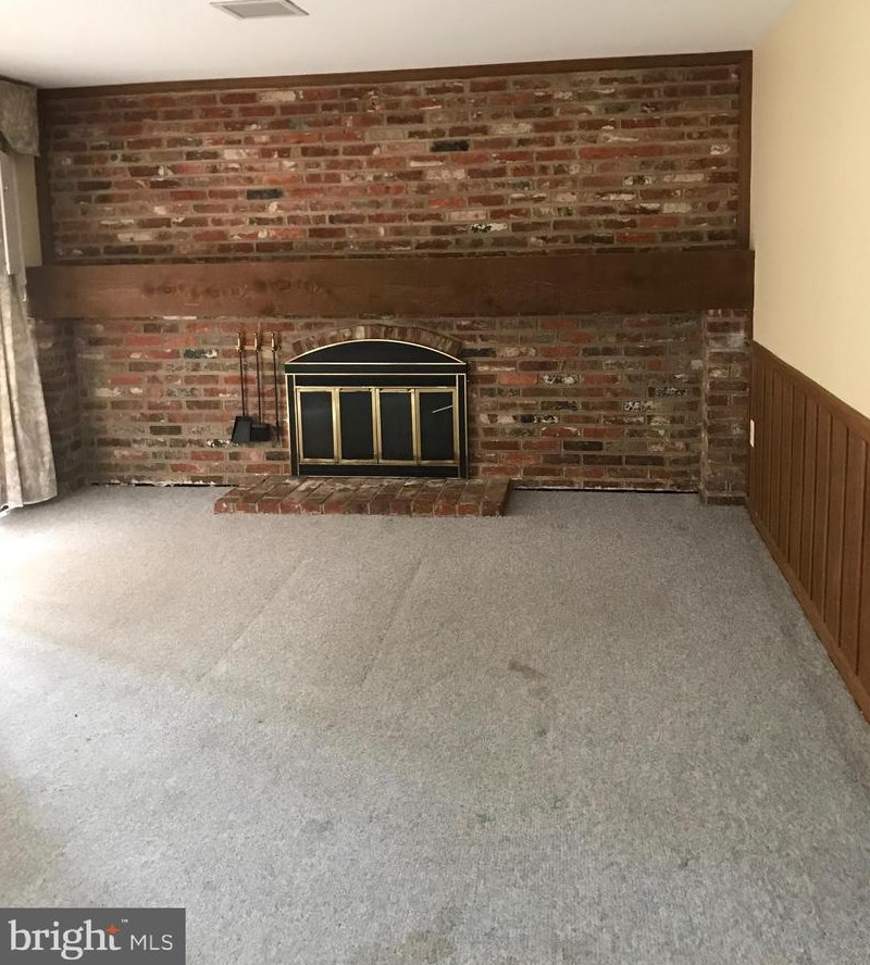 19701 Greenside Ter, Gaithersburg MD  20886-1918 exterior