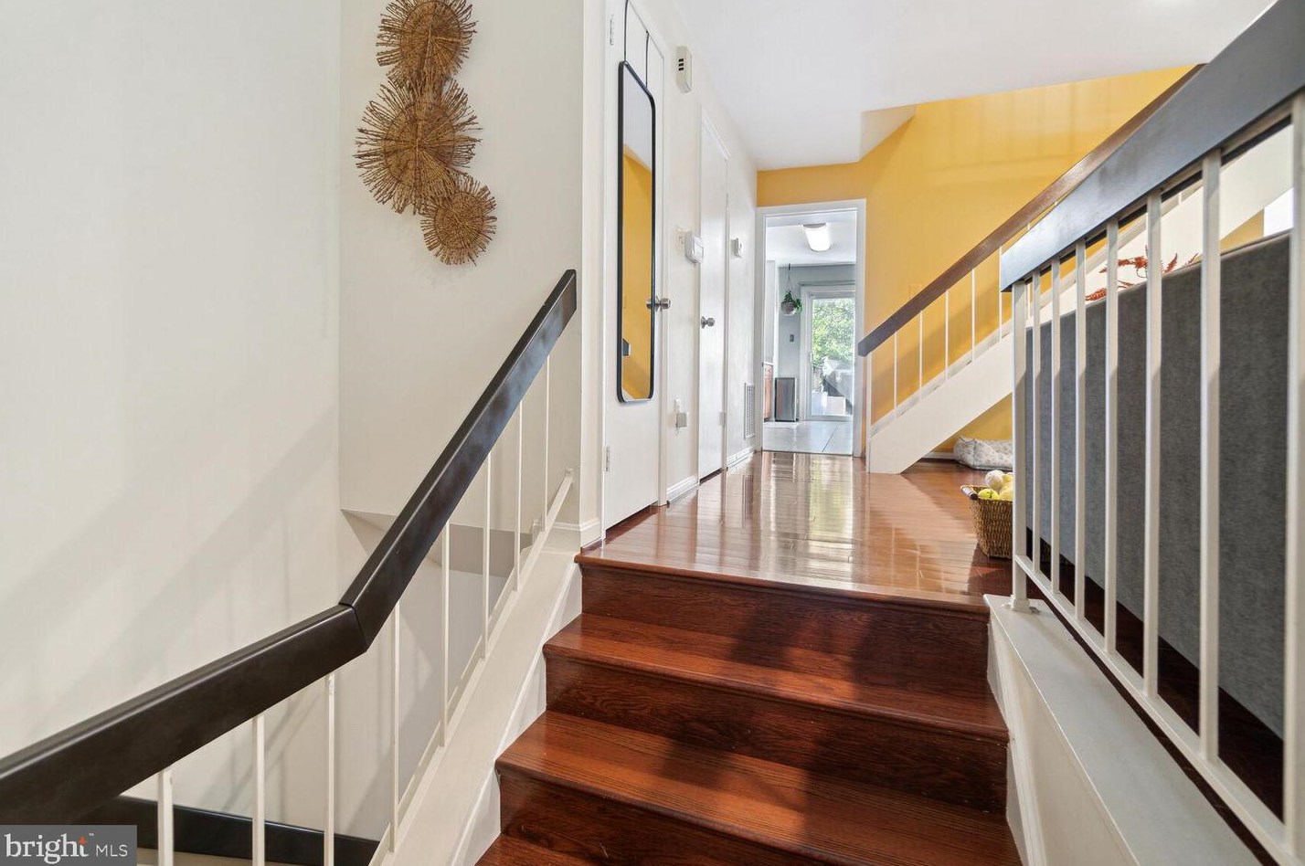 10302 Castlehedge Ter, Silver Spring, MD 20902