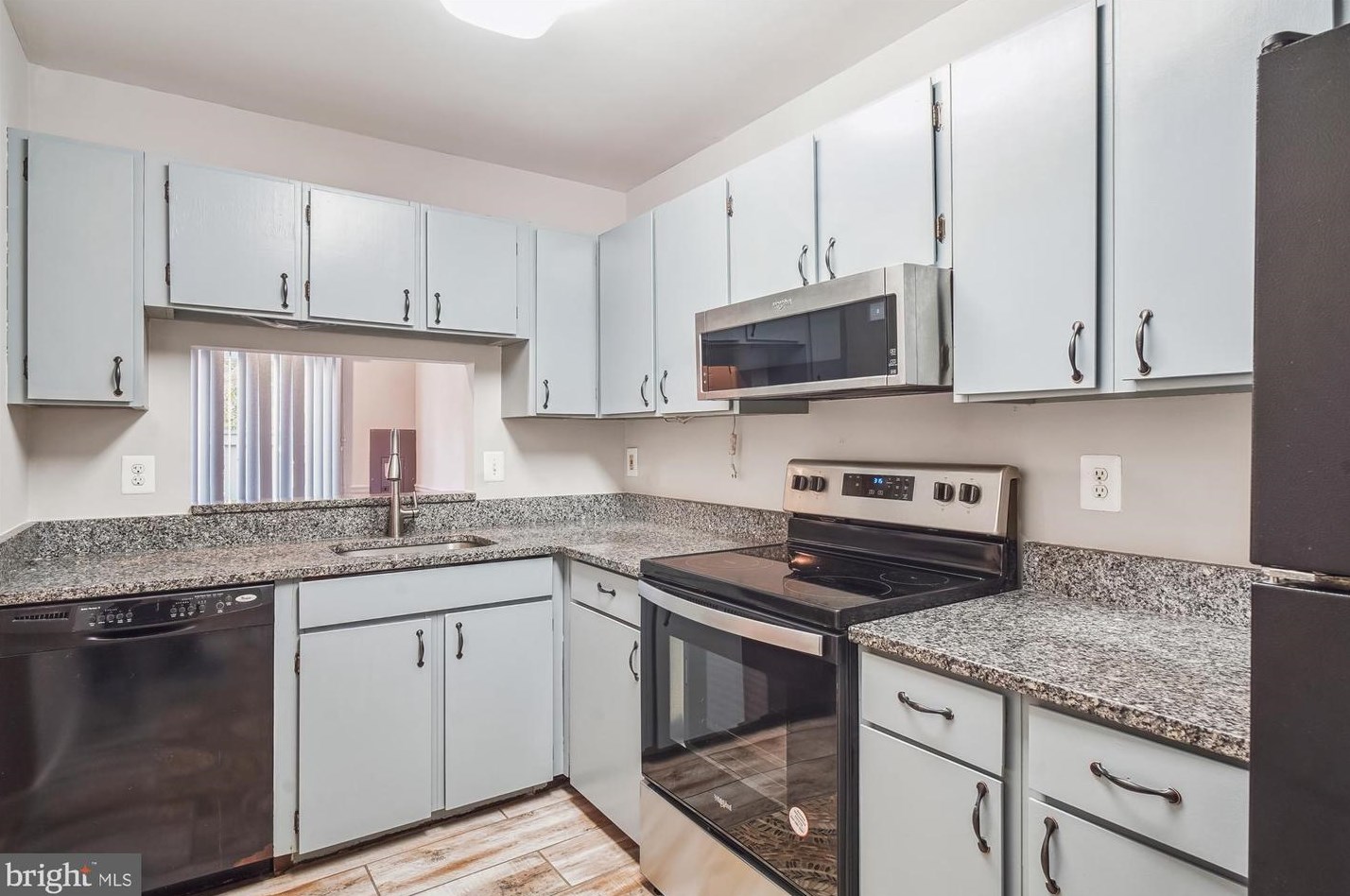 9809 Brookridge Ct, Gaithersburg MD  20886-1109 exterior