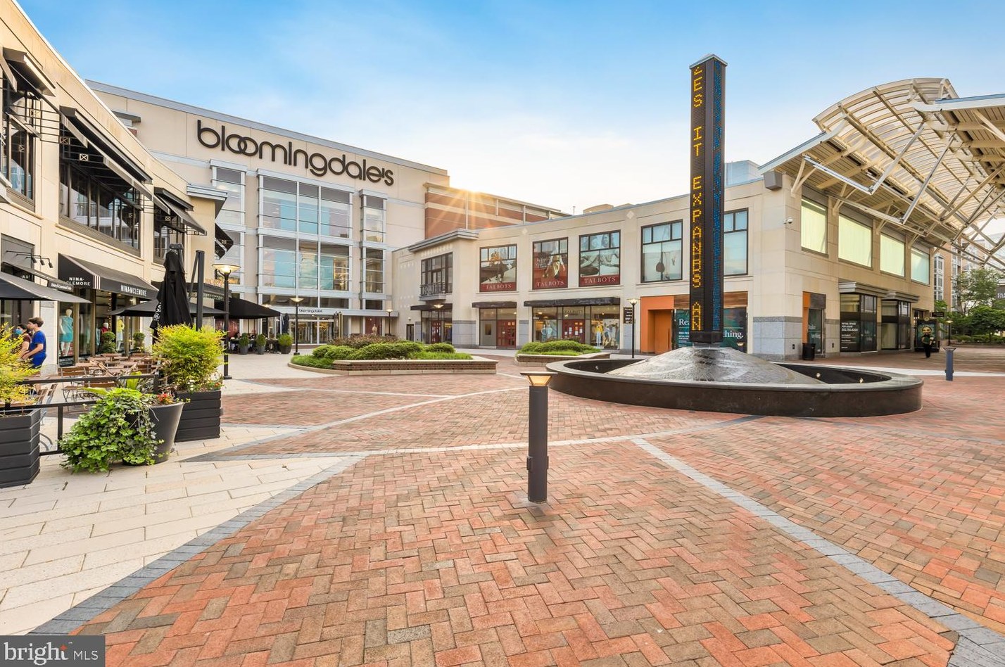 4515 Willard Ave, Bethesda MD  20815-3622 exterior