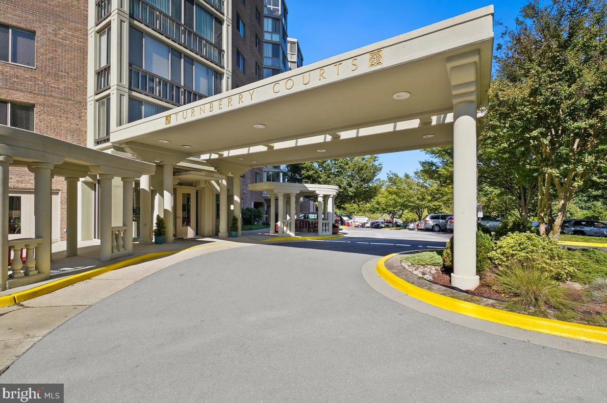 3005 S Leisure World Blvd #520, Silver Spring, MD 20906