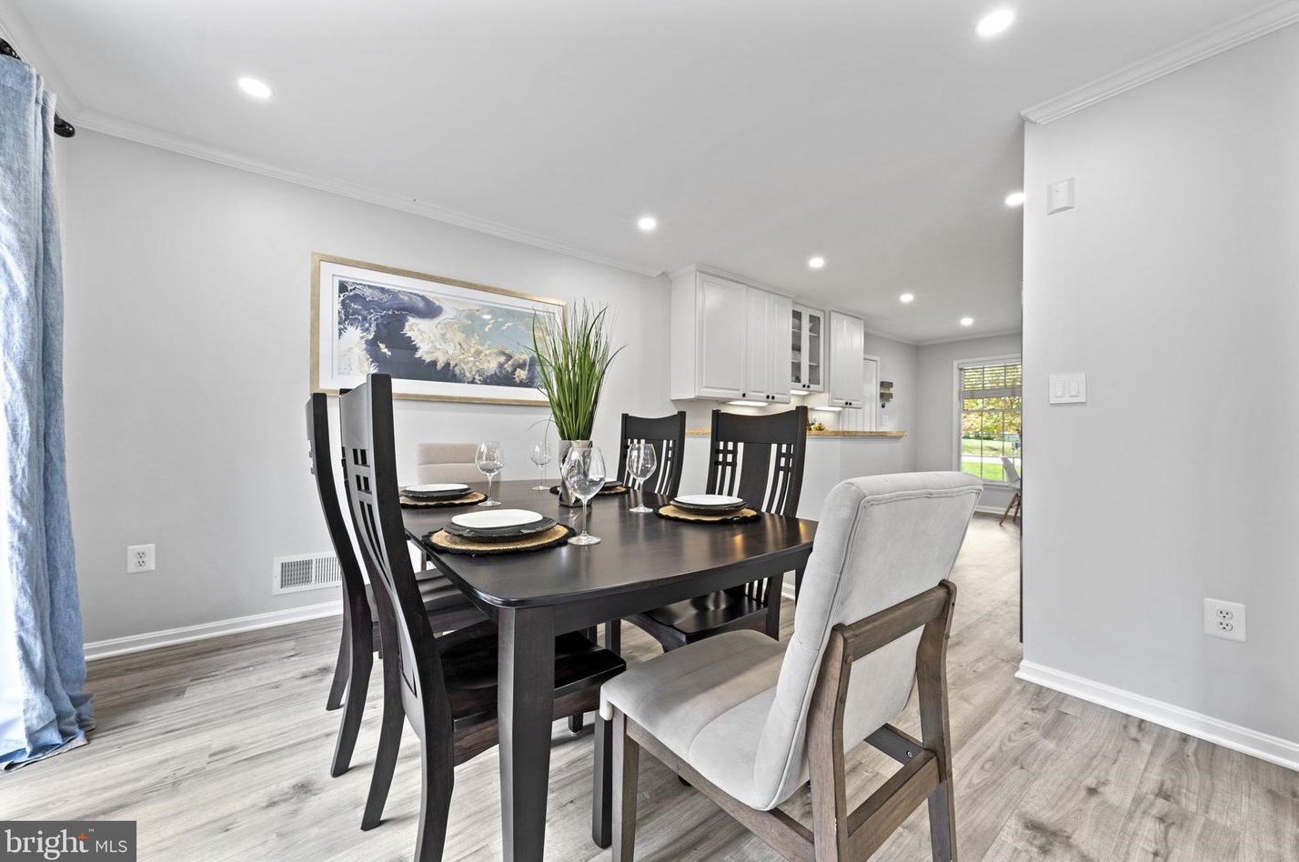 13324 Bondy Way, Gaithersburg MD  20878-2132 exterior