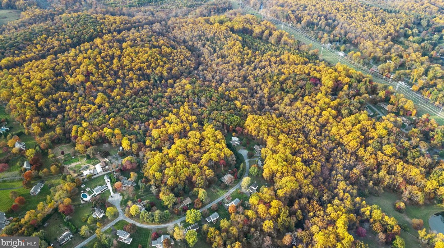 13324 Bondy Way, Gaithersburg MD  20878-2132 exterior