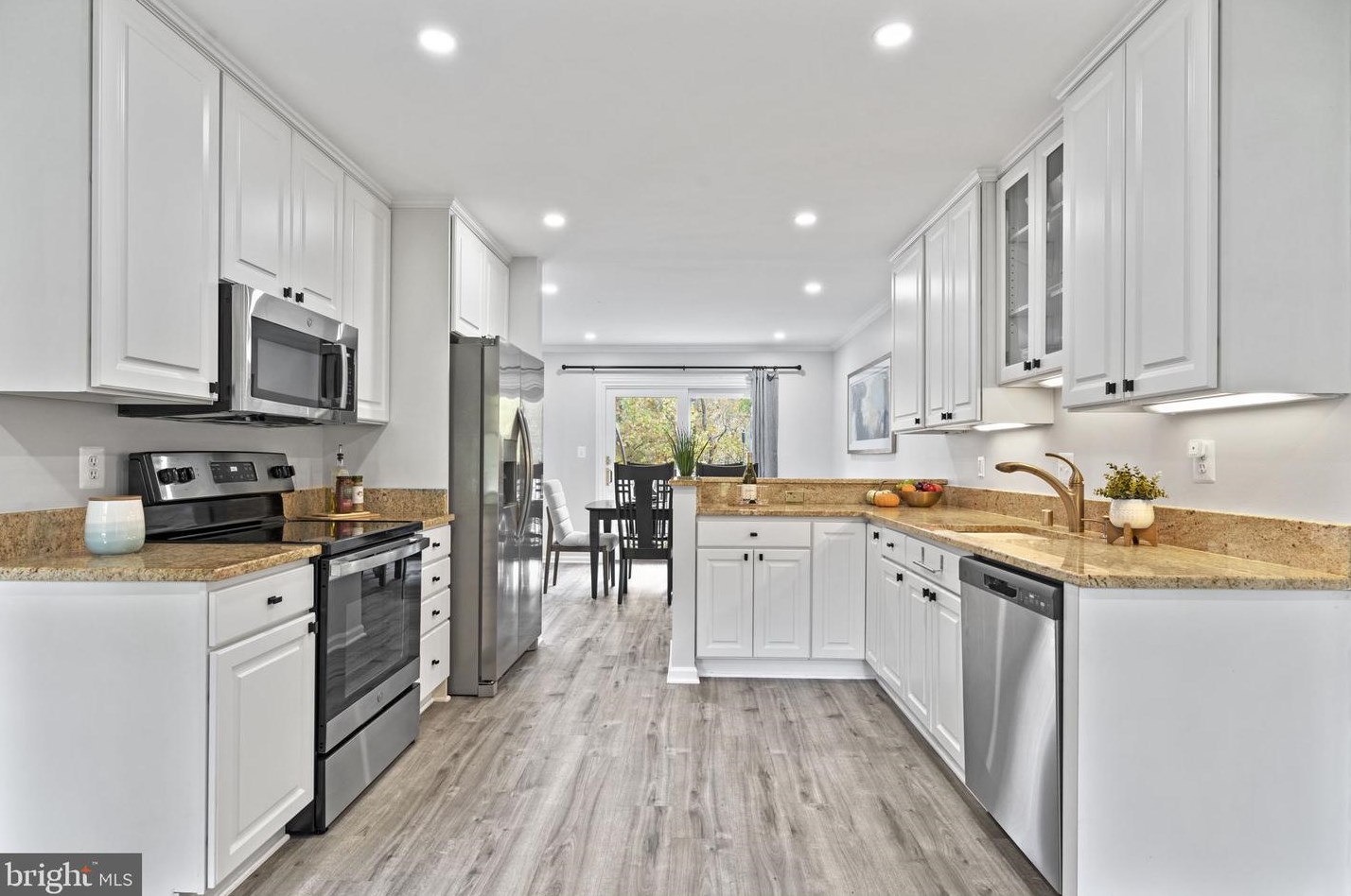 13324 Bondy Way, Gaithersburg MD  20878-2132 exterior