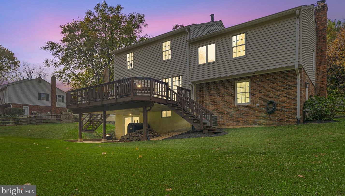 13324 Bondy Way, Gaithersburg MD  20878-2132 exterior