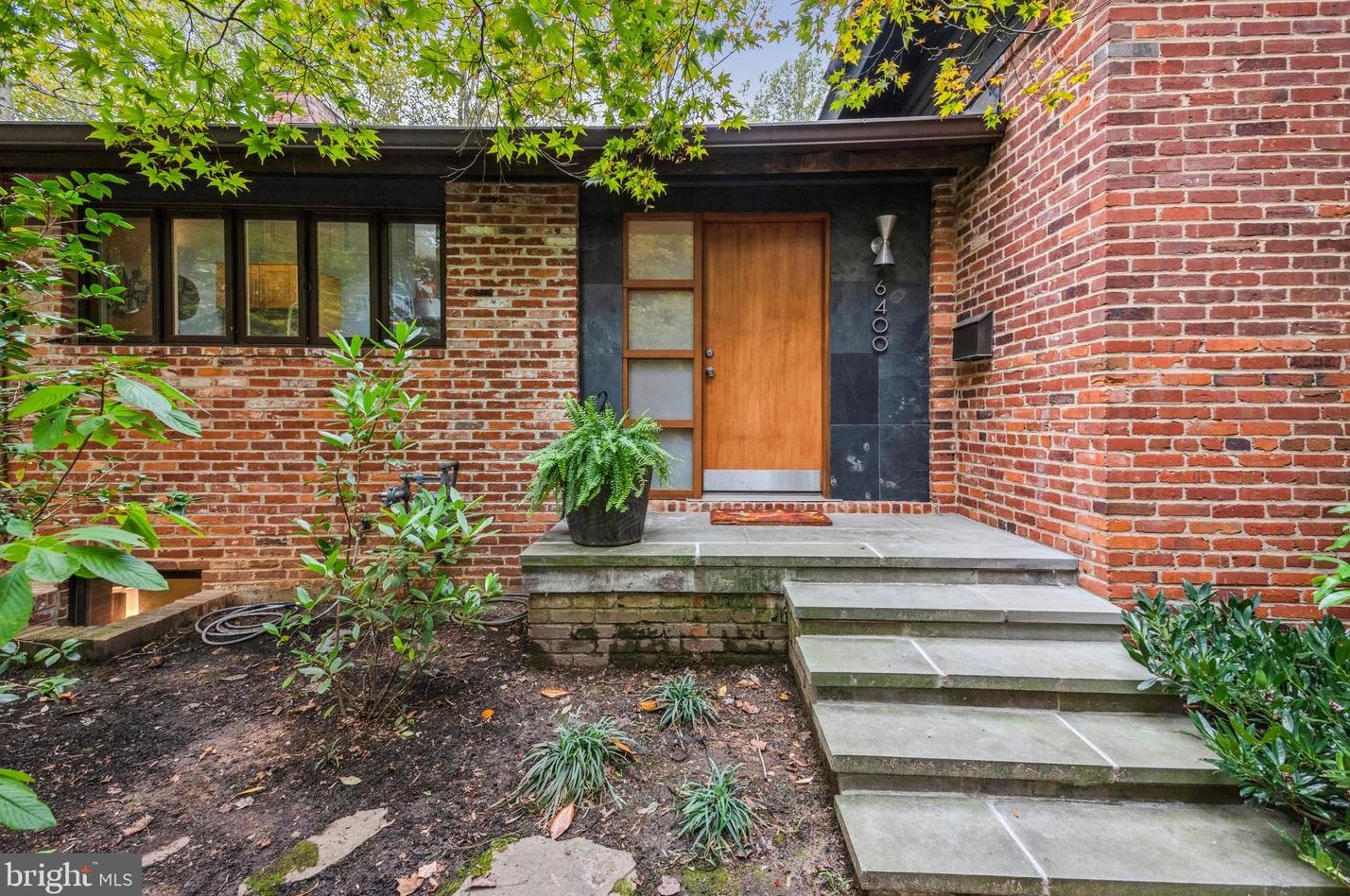 6400 Halbert Rd, Bethesda, MD 20817-5423