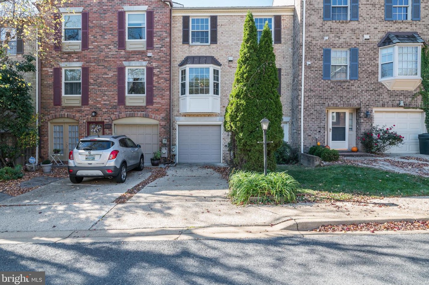 10936 Pebble Run Dr, Silver Spring, MD 20902