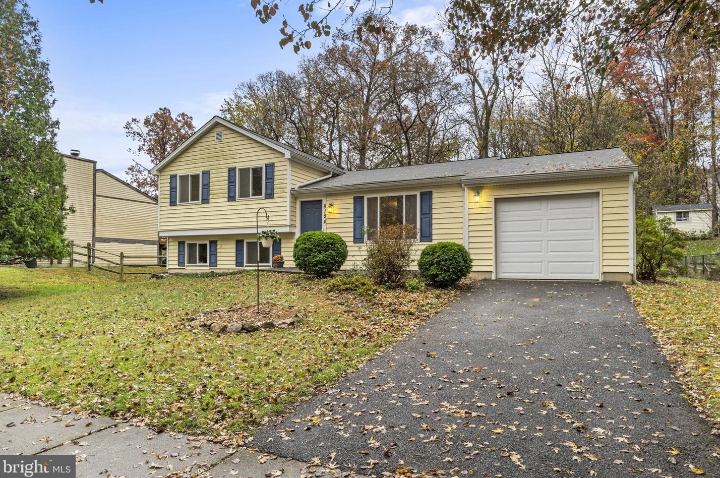 8124 Brucar Ct, Gaithersburg, MD 20877-1153
