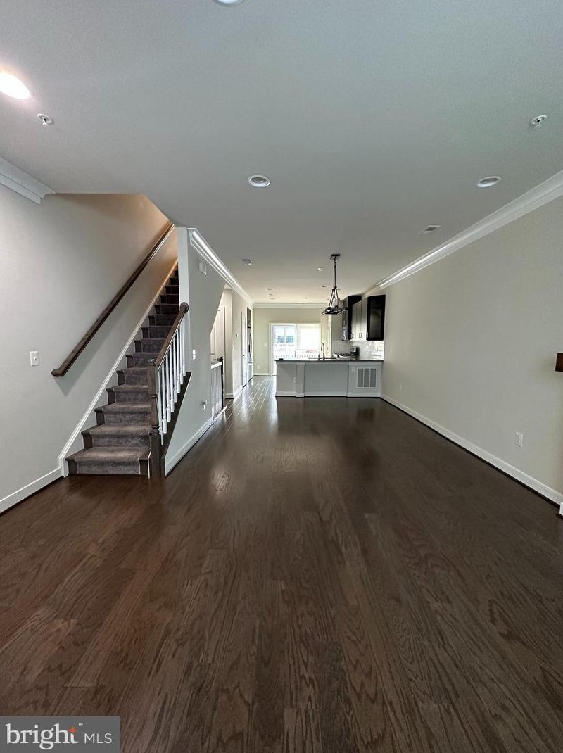 9754 Fields Rd, Gaithersburg MD  20878 exterior