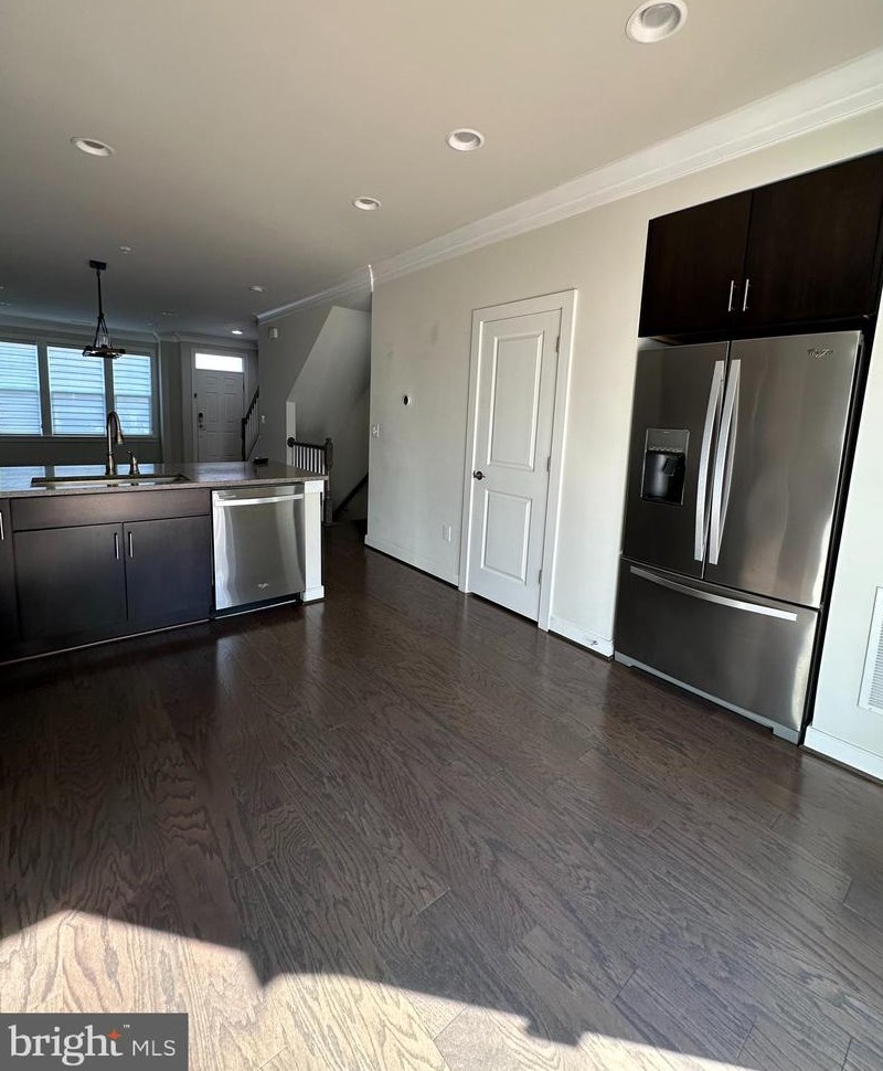 9754 Fields Rd, Gaithersburg MD  20878 exterior