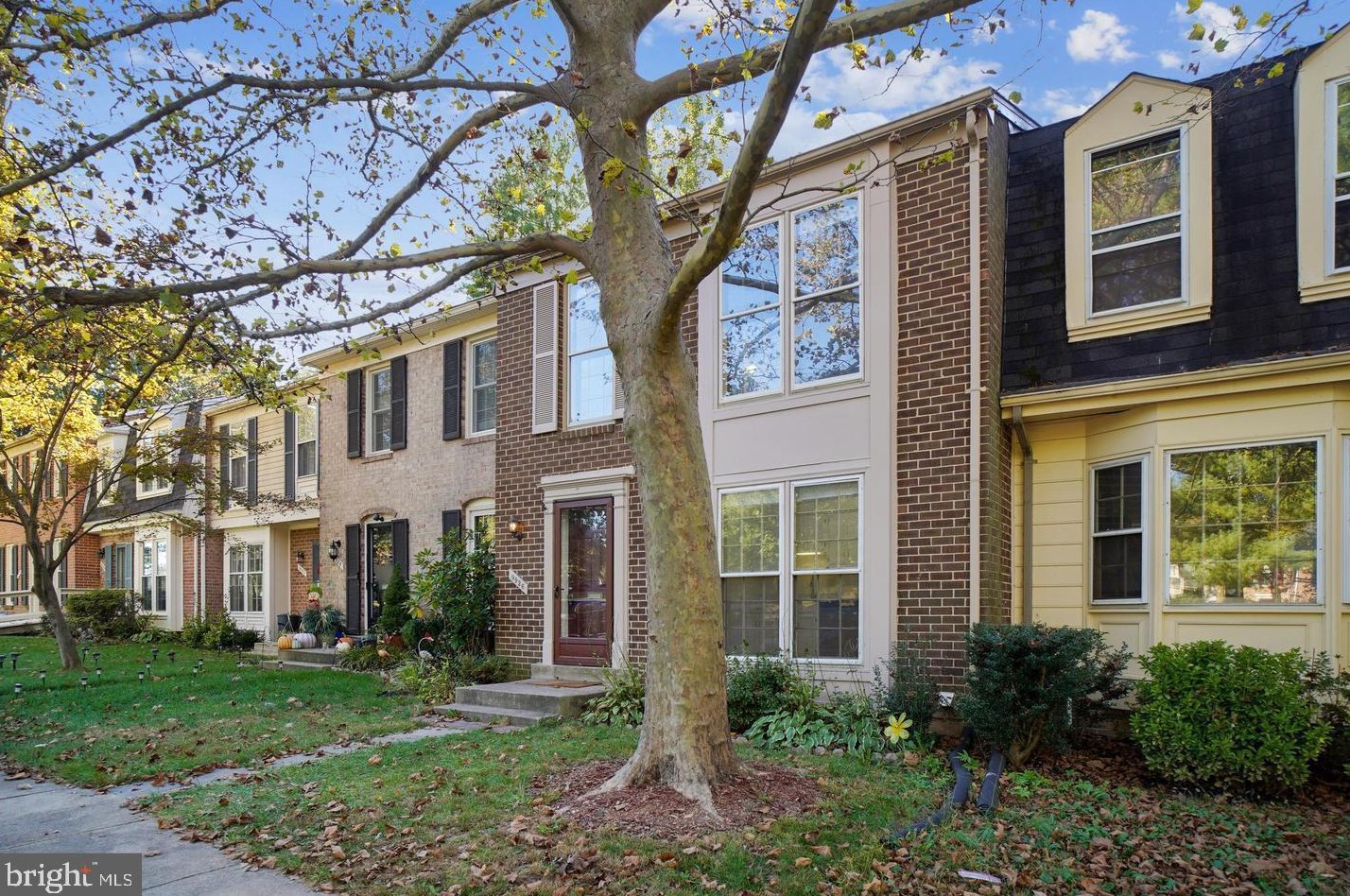 9926 Tambay Ct, Gaithersburg, MD 20886