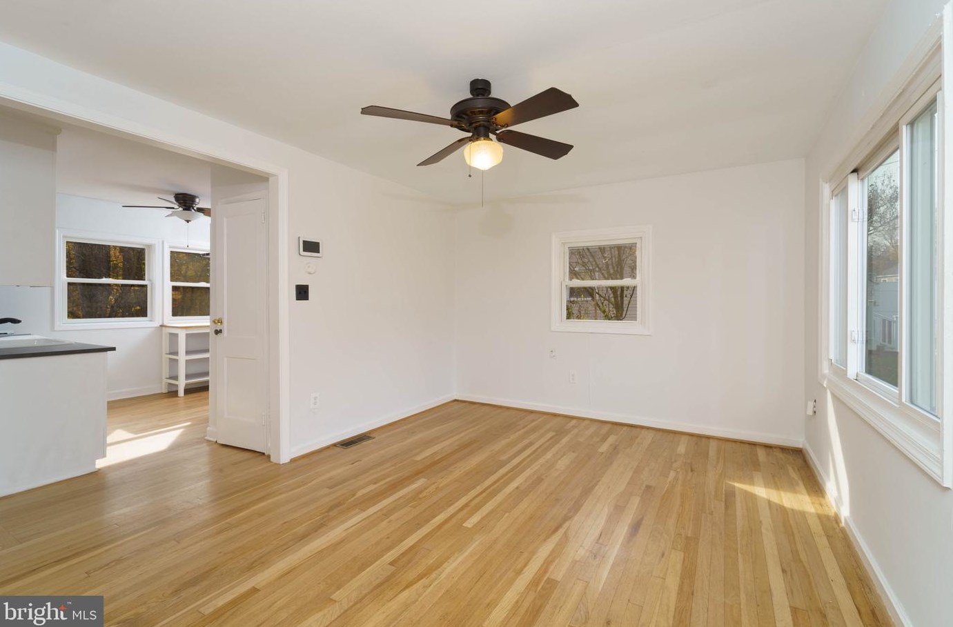 4400 Garrett Park Rd, Silver Spring, MD 20906