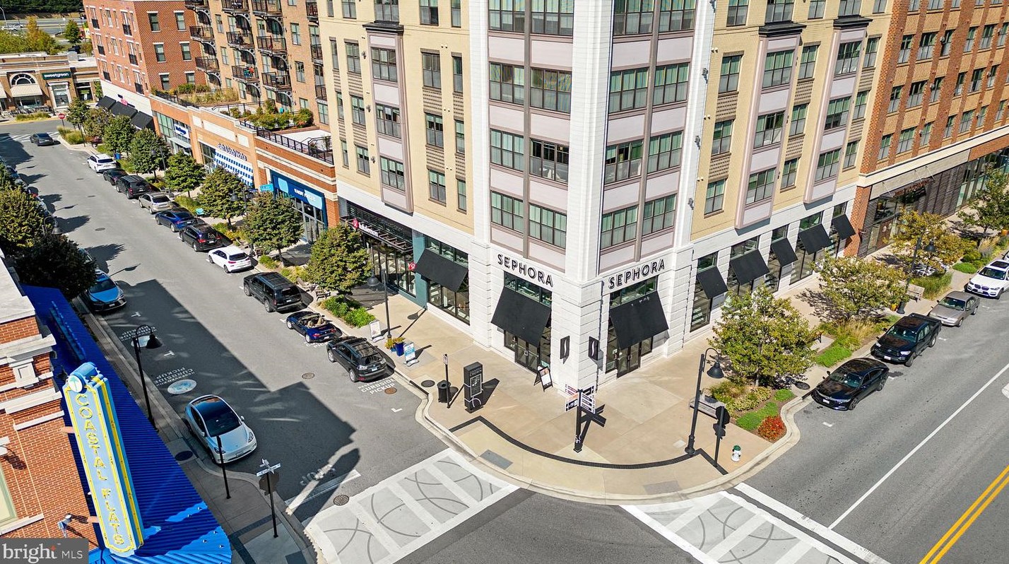 210 Decoverly Dr, Gaithersburg MD 20878 exterior