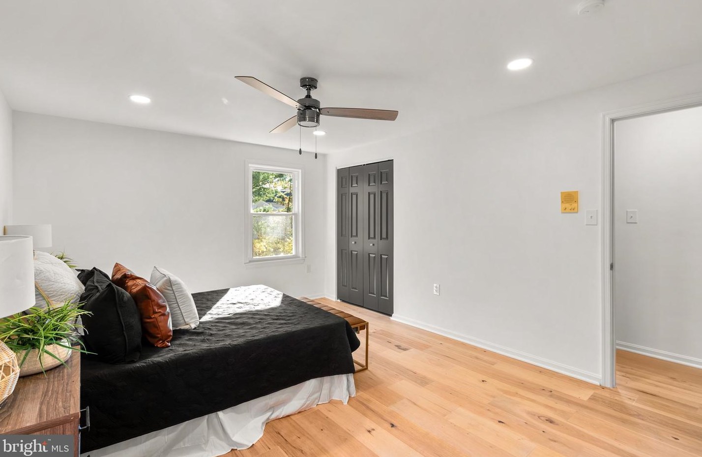 620 Poplarwood Pl, Gaithersburg MD  20877-1257 exterior