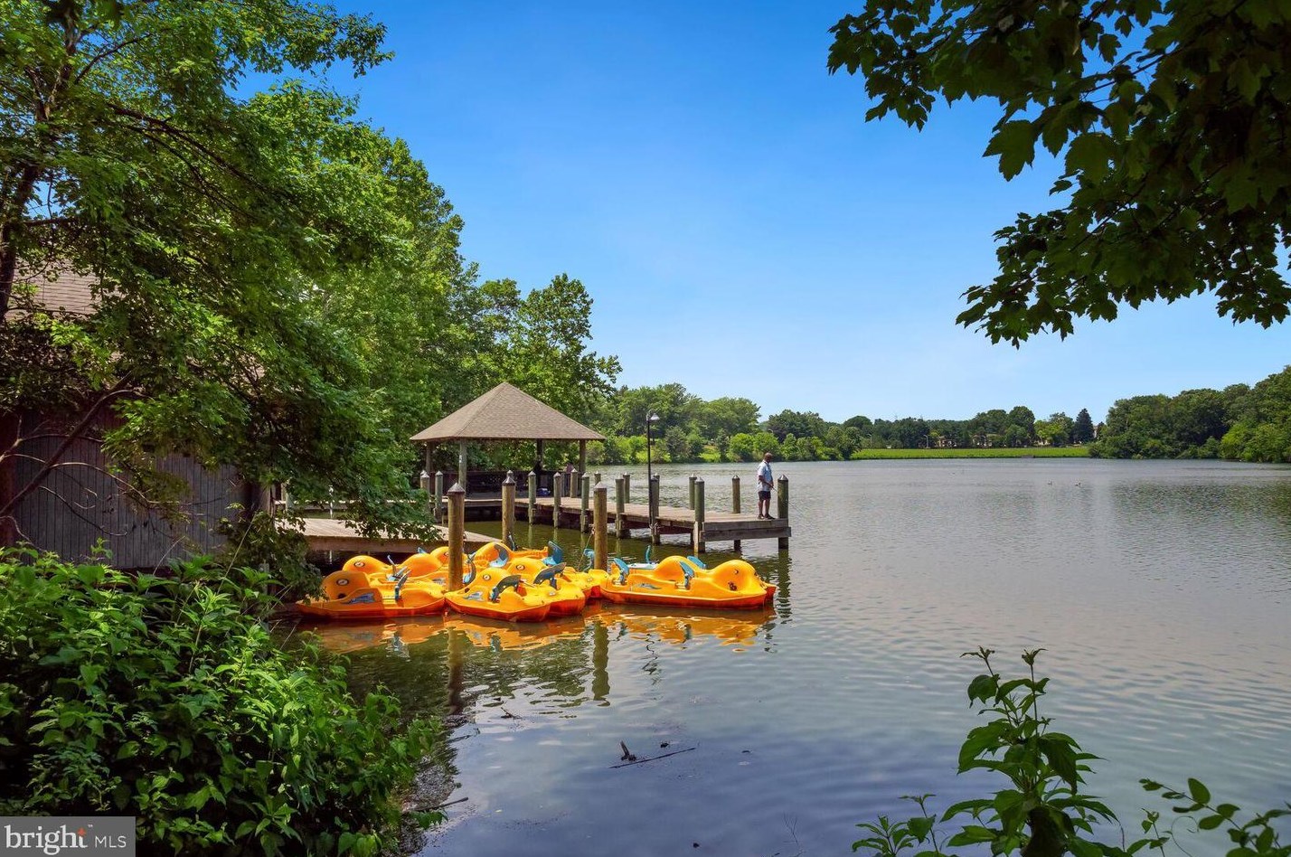 9873 Sailfish Ter, Gaithersburg MD  20886-4203 exterior