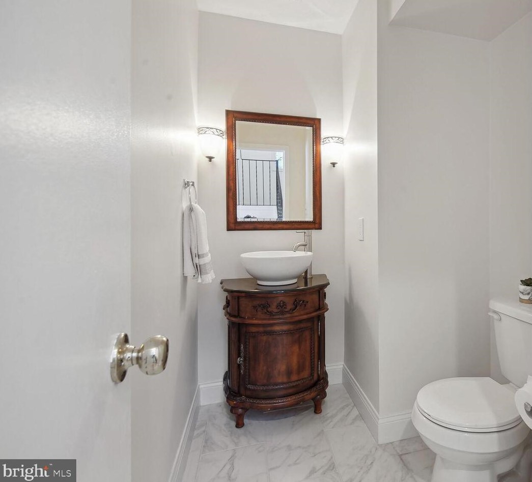 9873 Sailfish Ter, Gaithersburg MD  20886-4203 exterior