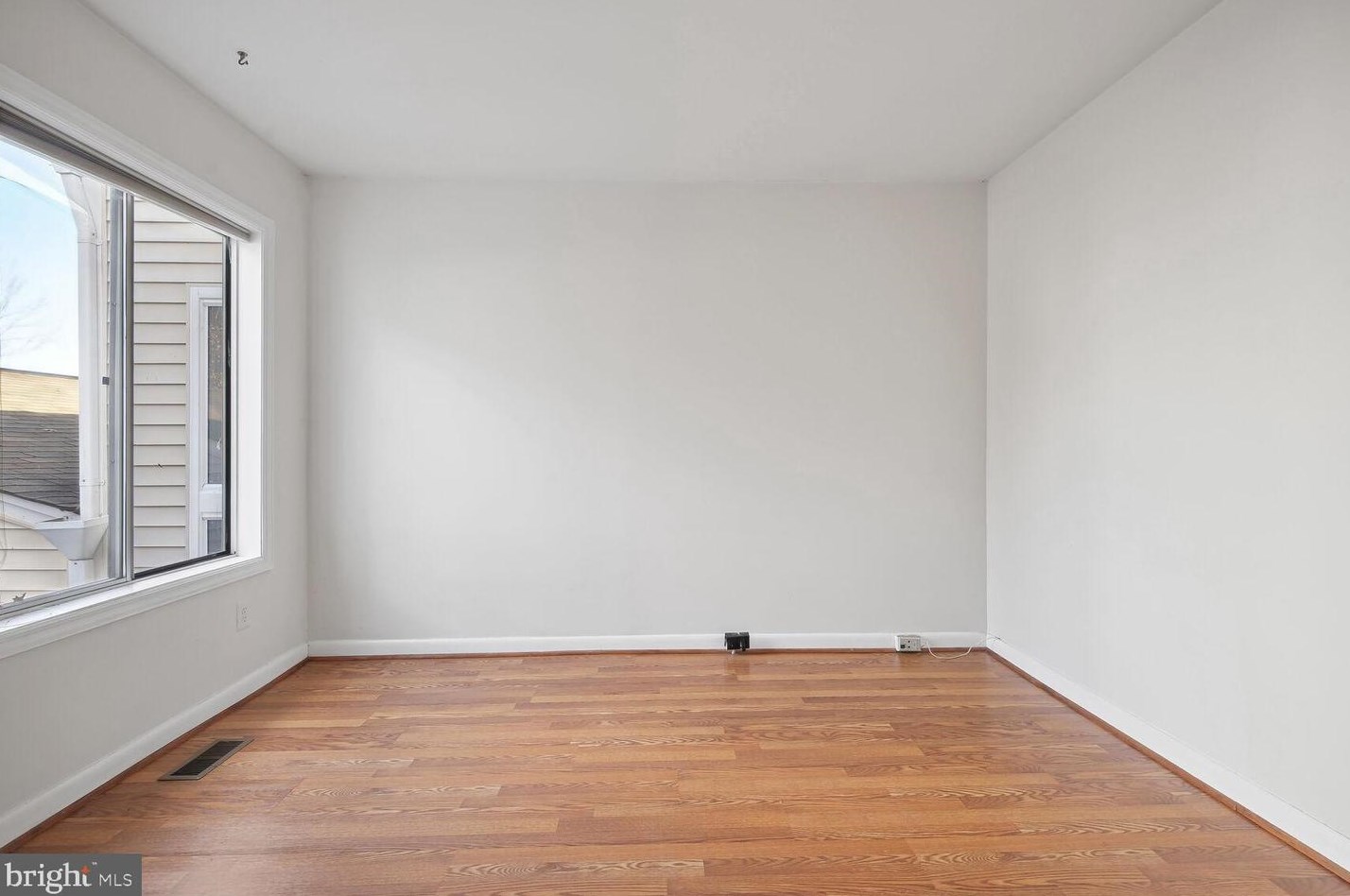 9873 Sailfish Ter, Gaithersburg MD  20886-4203 exterior